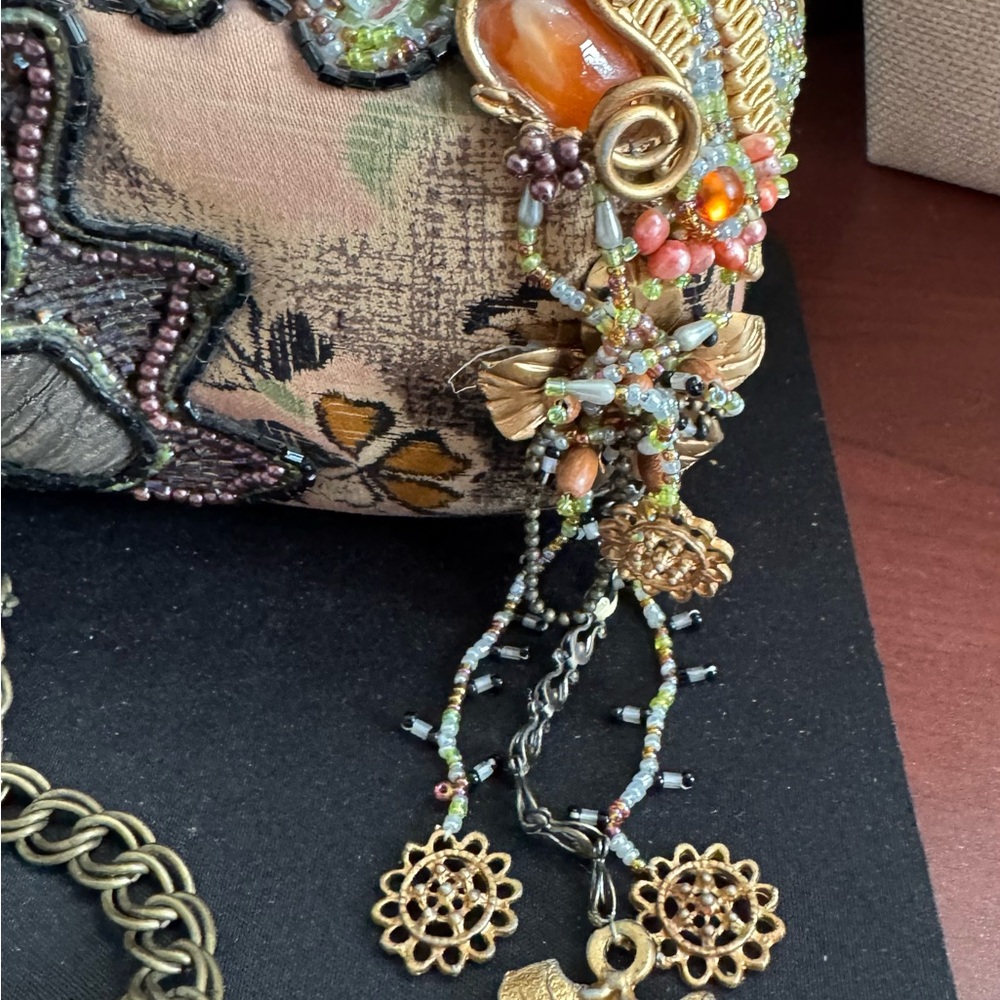 Vintage Mary Frances Floral Shoulder Handbag with Beaded Gold/Brown/Vrs Accents - Picture 2 of 14